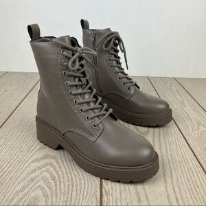 Olivia Miller Crystal Lace Front Combat Boot 6.5 Light Grey Faux Leather $105